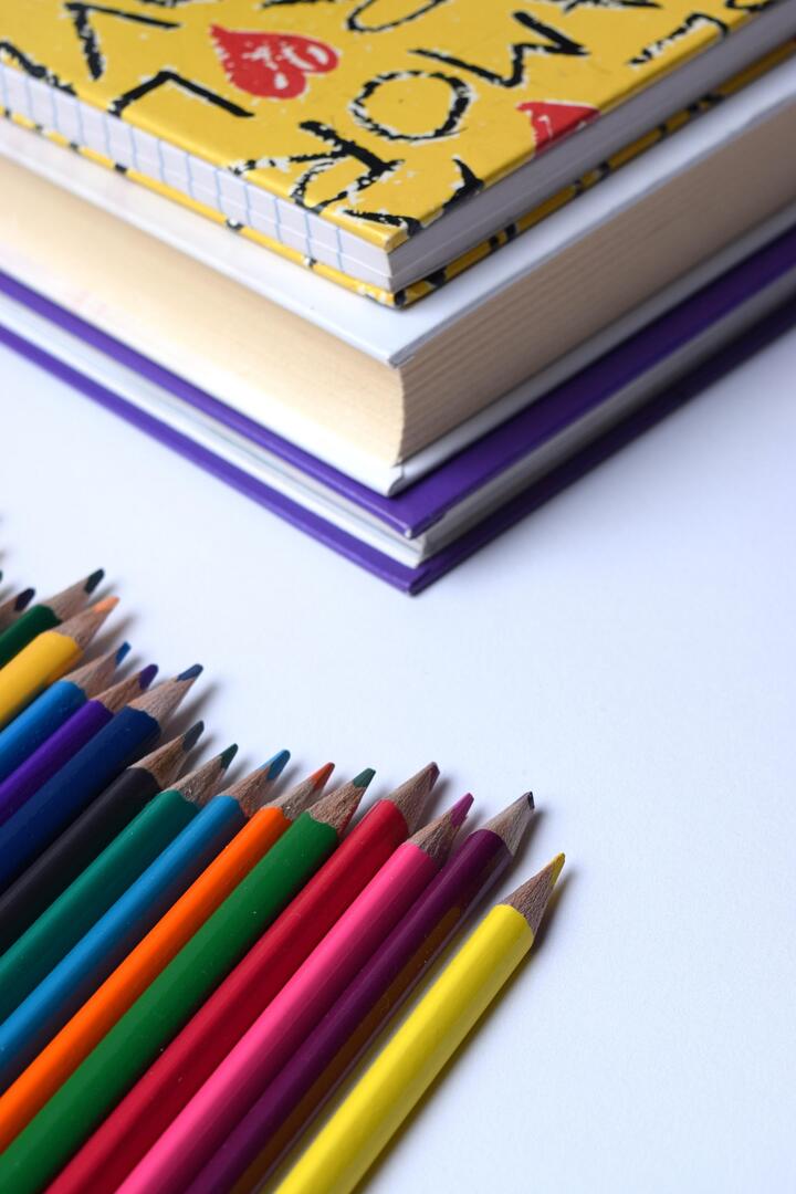 mimzy-back-to-school-1576792_1920