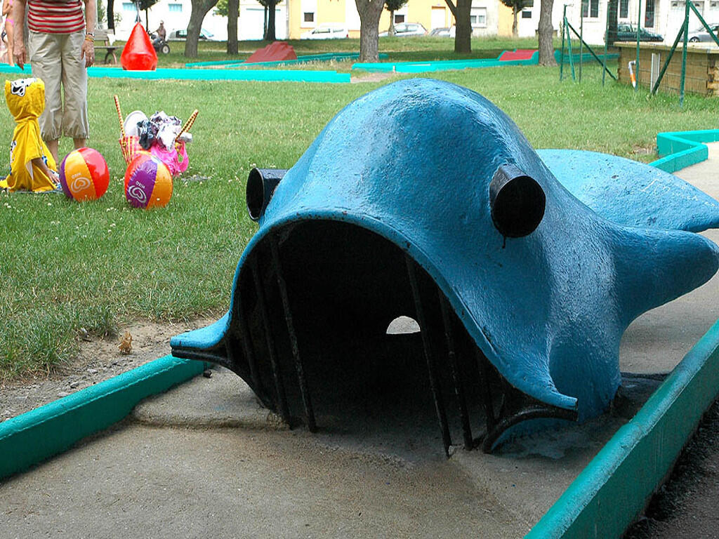 LOI44-mini-golf
