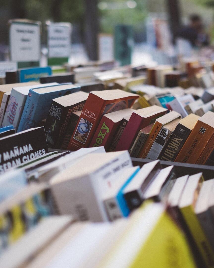 pexels-books-1842261_1920