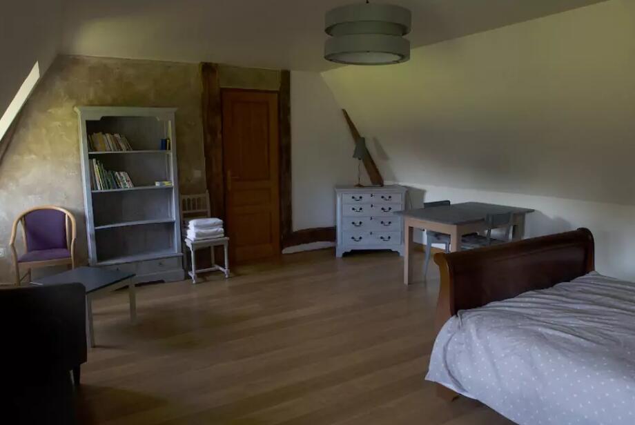 Sâane Saint Just - Maison d'hôtes de l'étang - Chambre - Mme Anjou