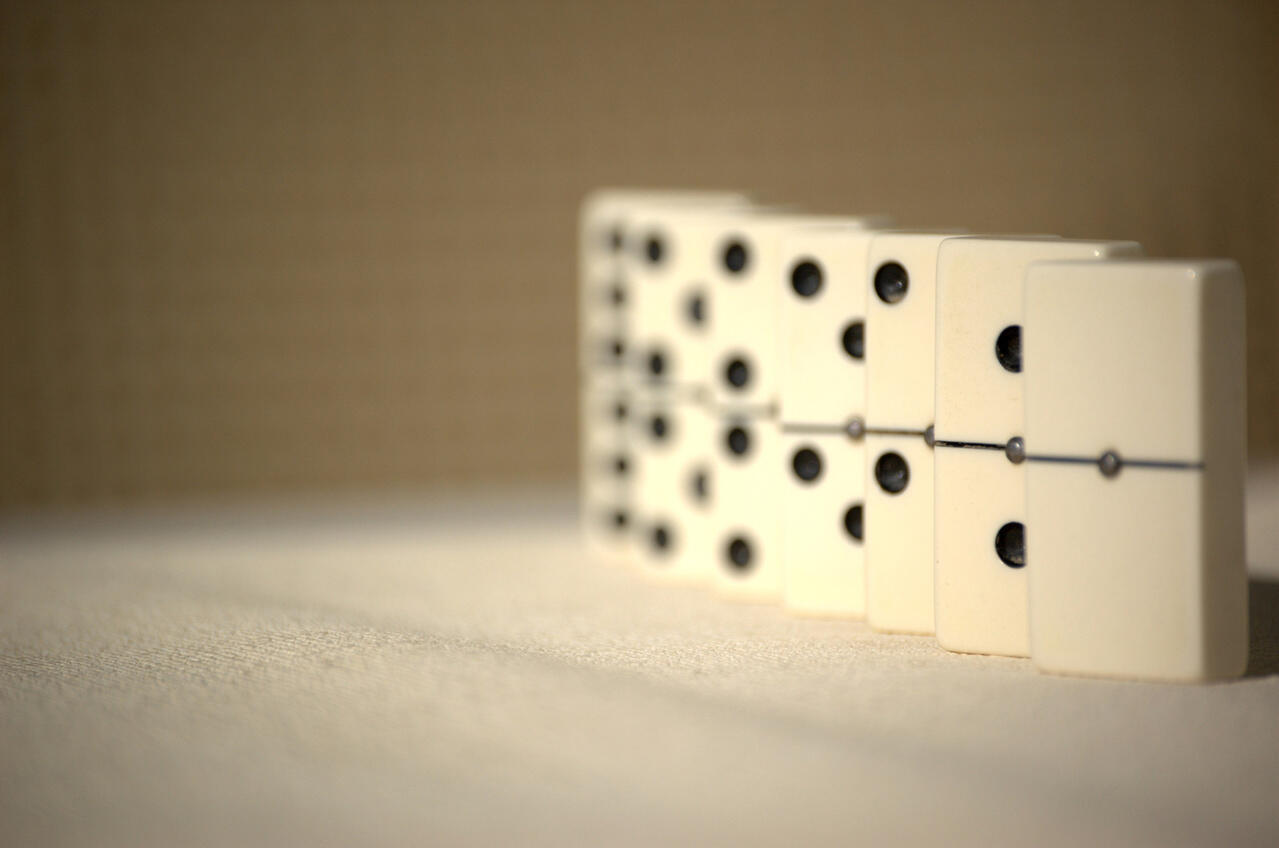 Dominos