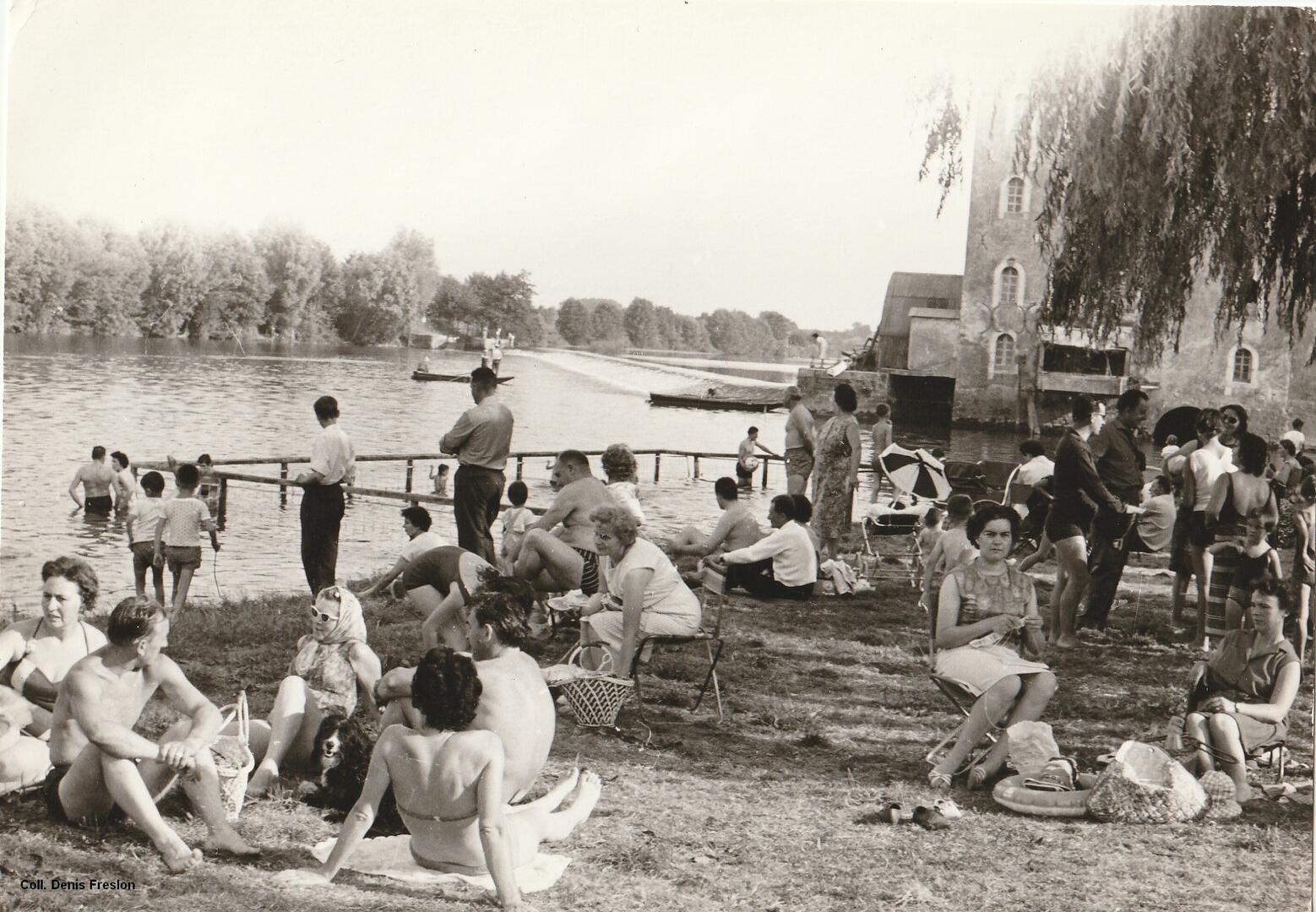 1964-08 affluence a la plage photo