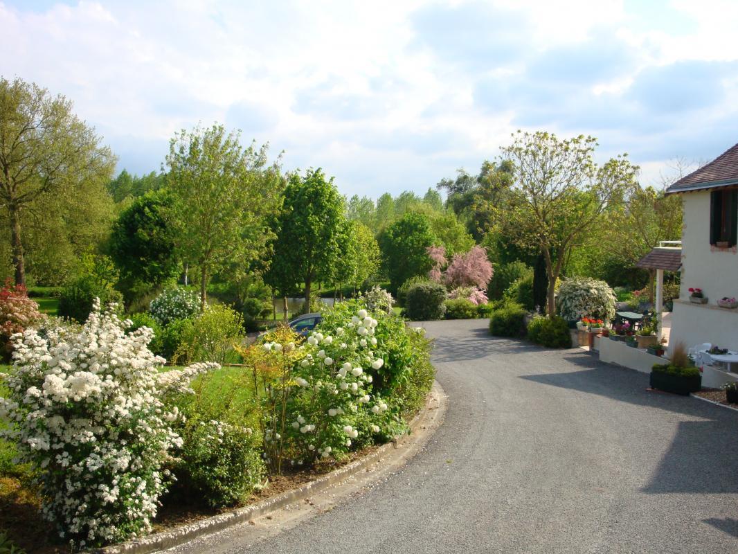 vallee-de-la-sarthe-Theval-exterieur