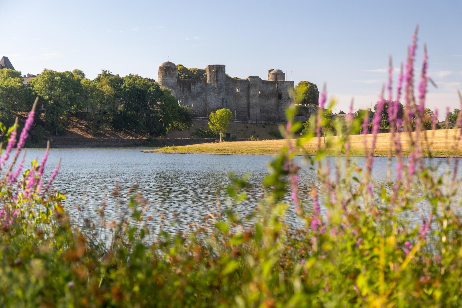 Chateau_de_Pouance-(c)Mathieu_GENON-AnjouTourisme