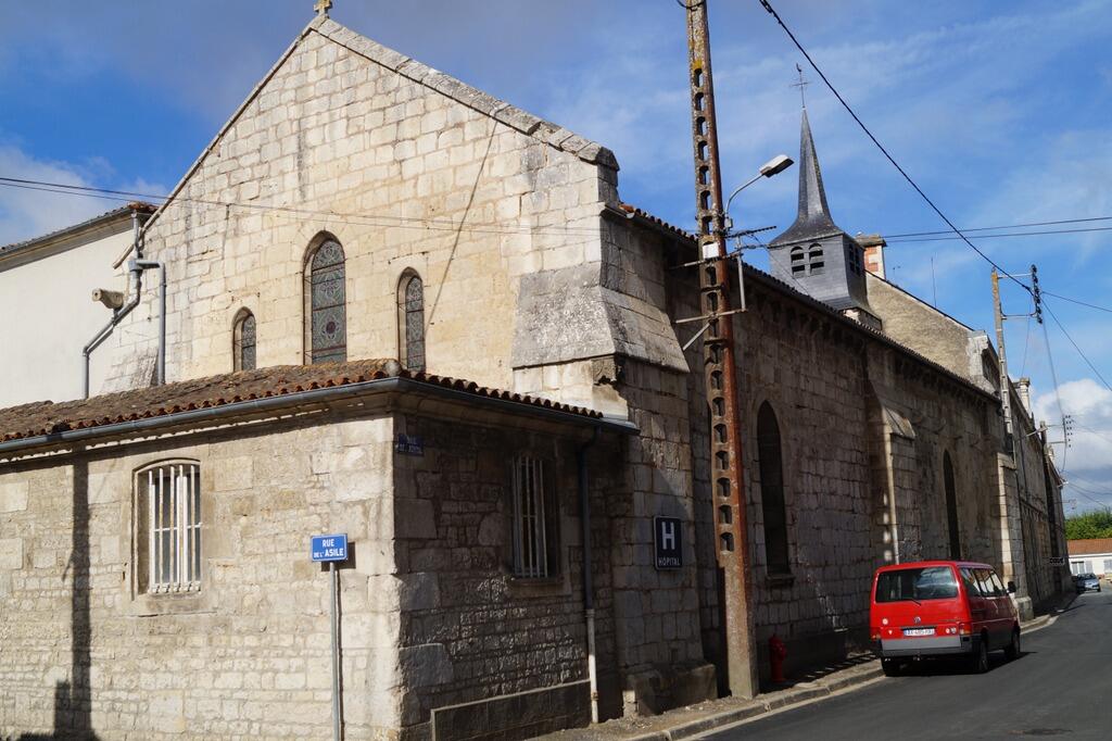 Chapelle_Sainte_Madeleine_Lucon_85-PCU
