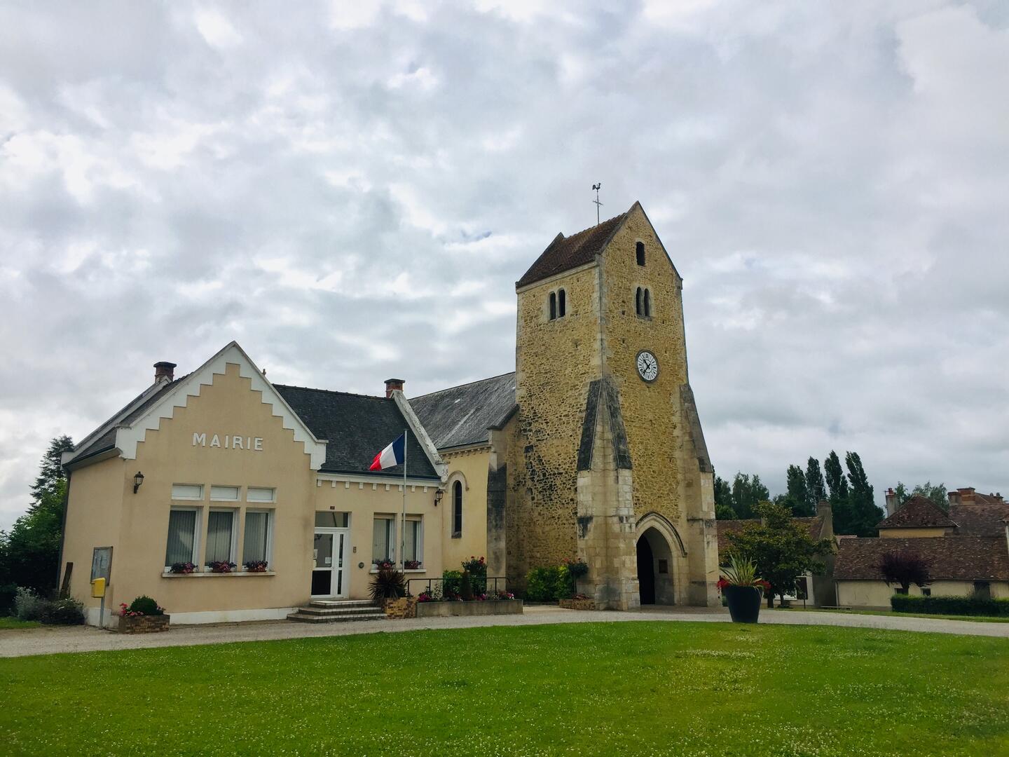 Mairie et Eglise de St Vincent