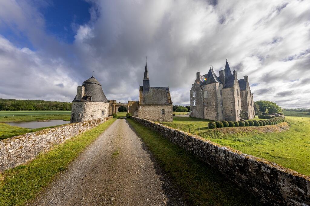 Pont - château de Bourgon