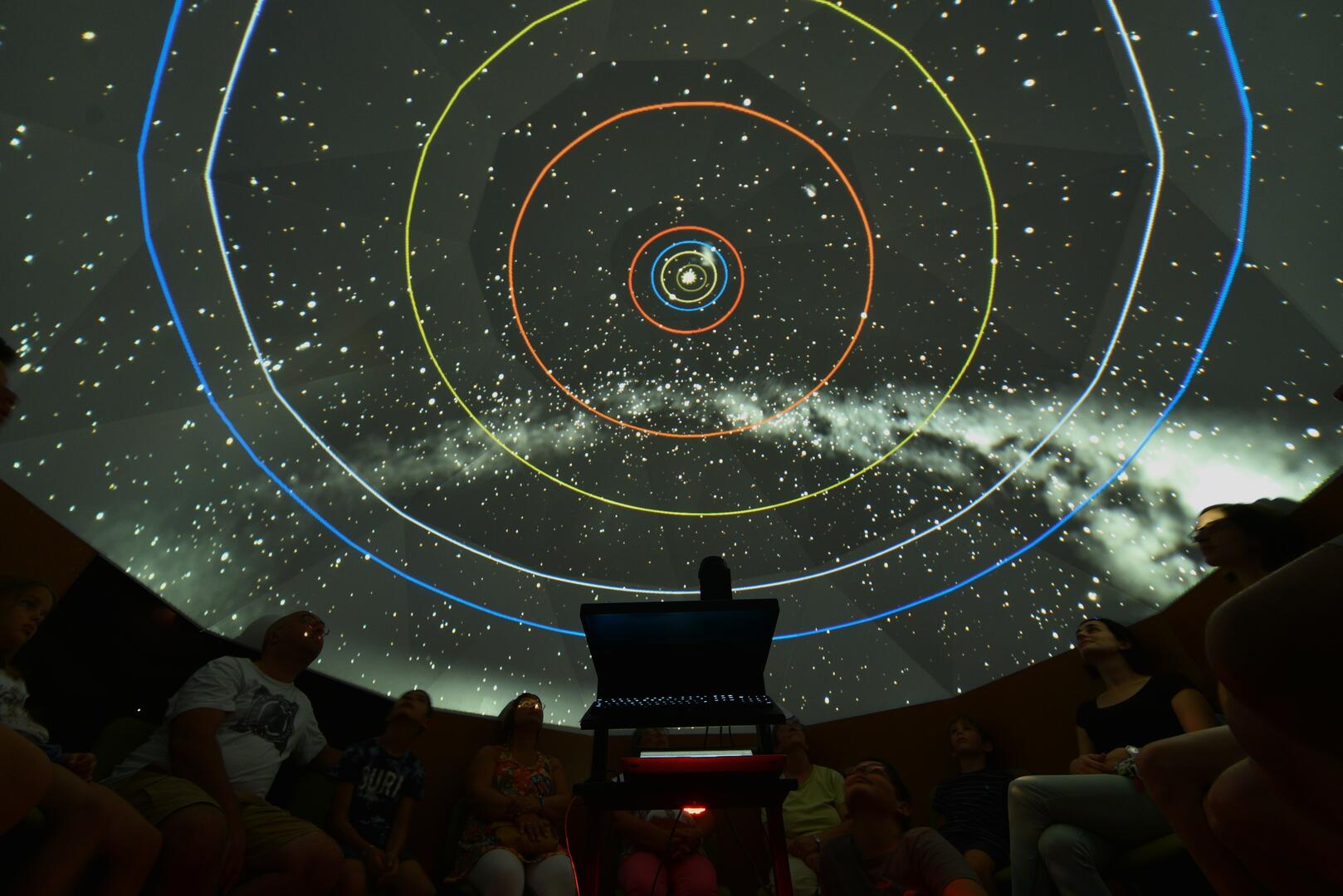Planetarium-de-La-Chapelle-aux-Lys- 85