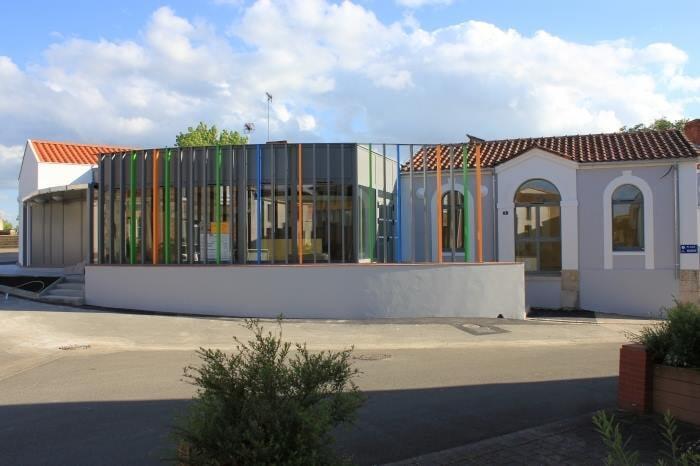 la-place-aux-livres-corcoue-sur-logne-44-loi-1