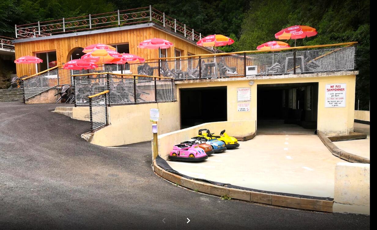 cafe de la grotte mervent
