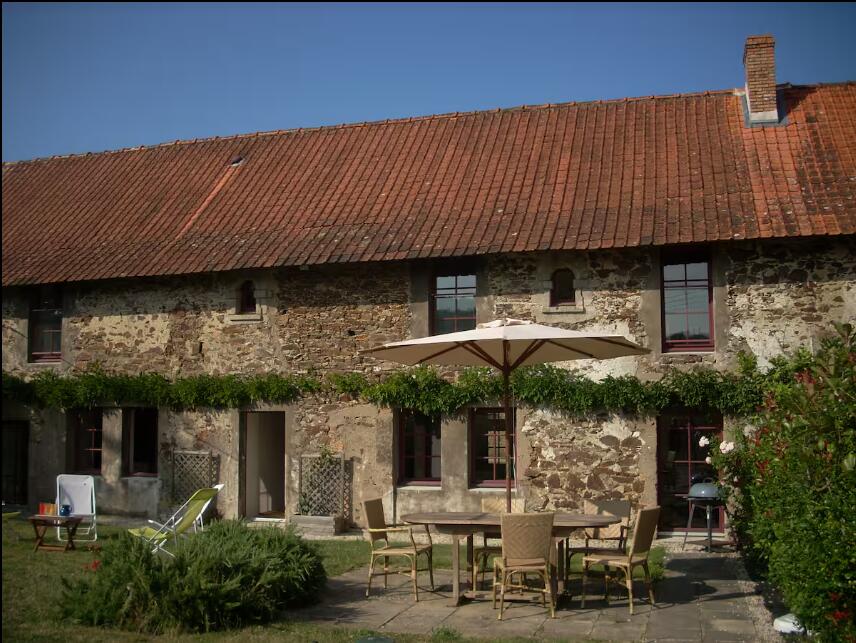Gîte-Château-La-Grange-Corcoué-sur-Logne-44-HLO-1