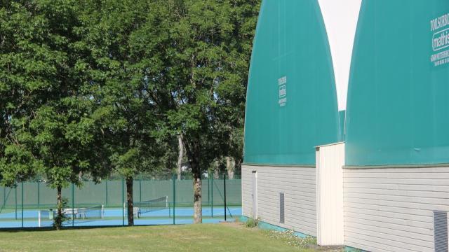 courts de tennisEvron