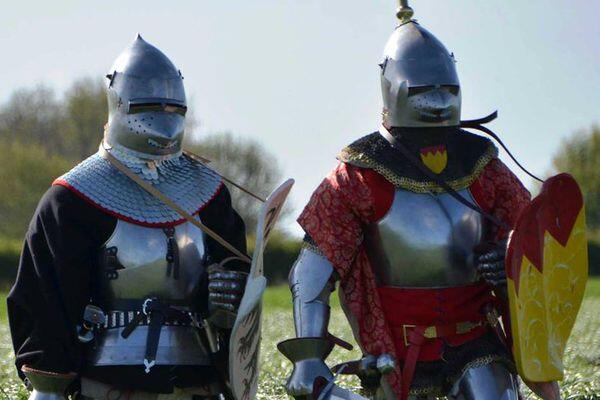 Gens d'armes et chevalier