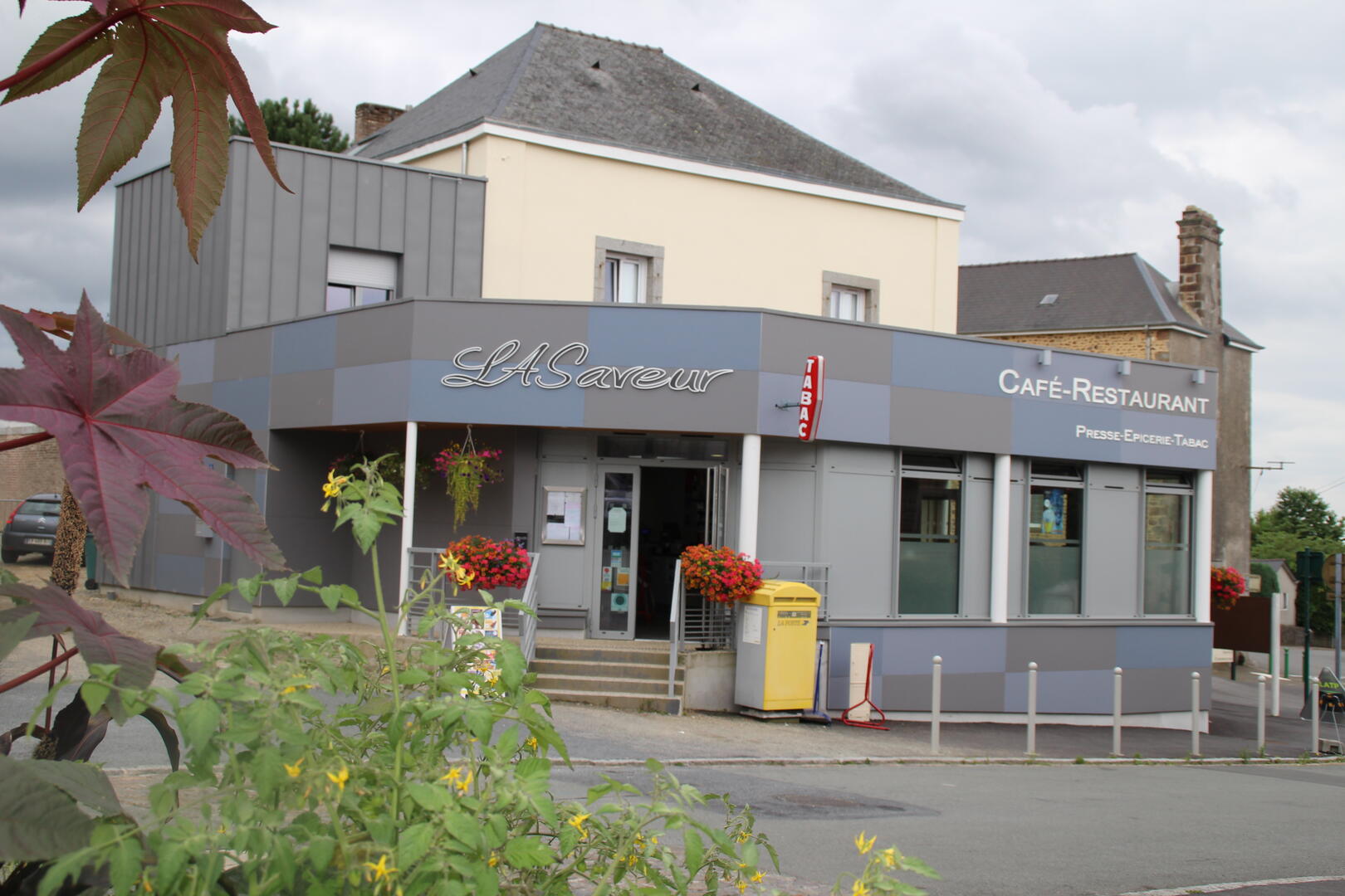 restaurant-la-saveur-oisseau-53-res cp mairie oisseau