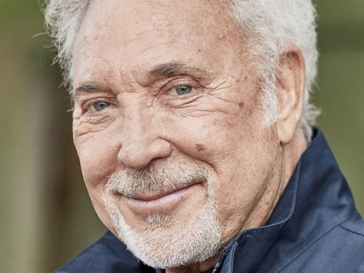 TOM JONES