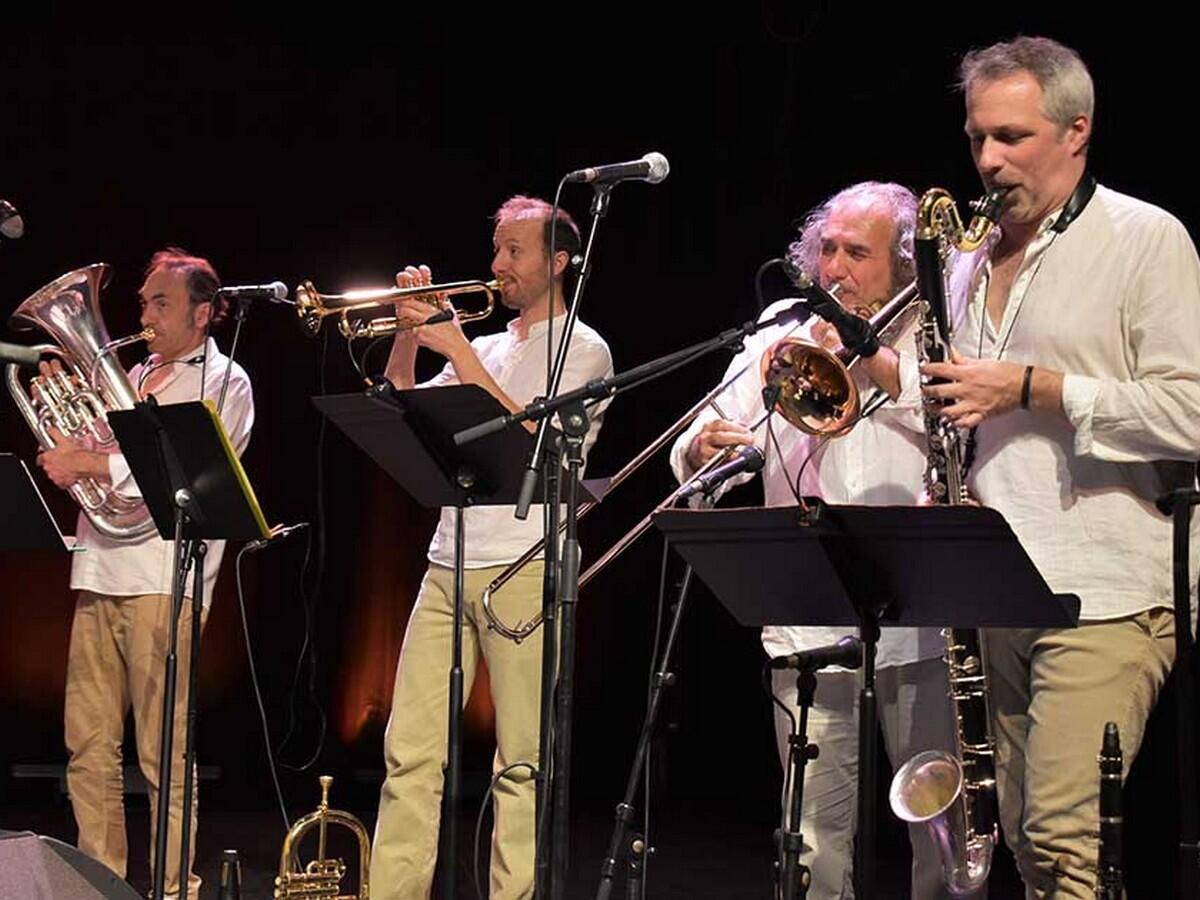 aqueles clapas band