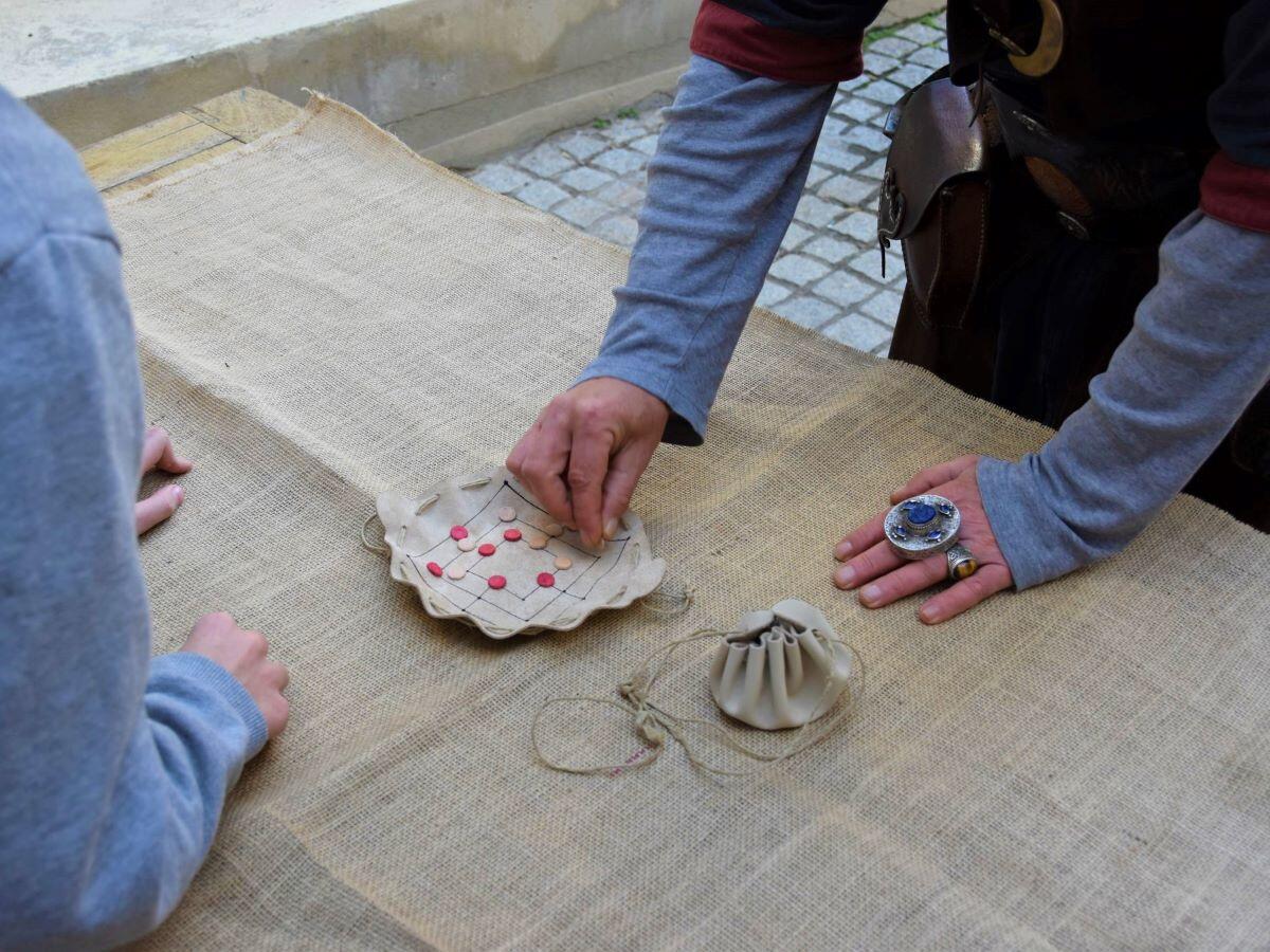 bourse de jeux chevalier