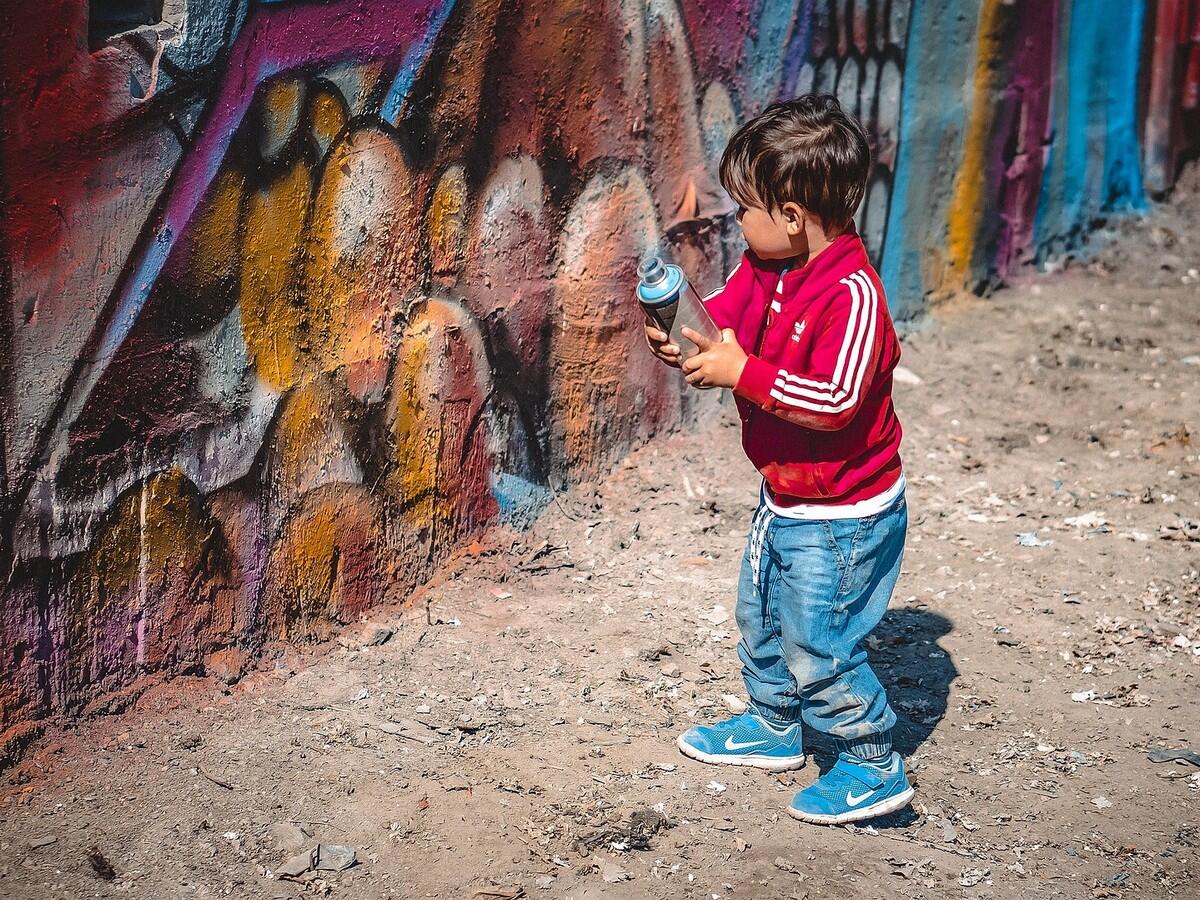 kid-1378387_1920