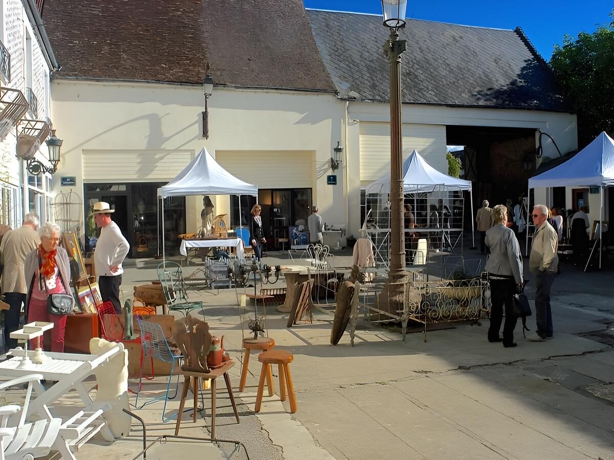Cour des brocanteurs