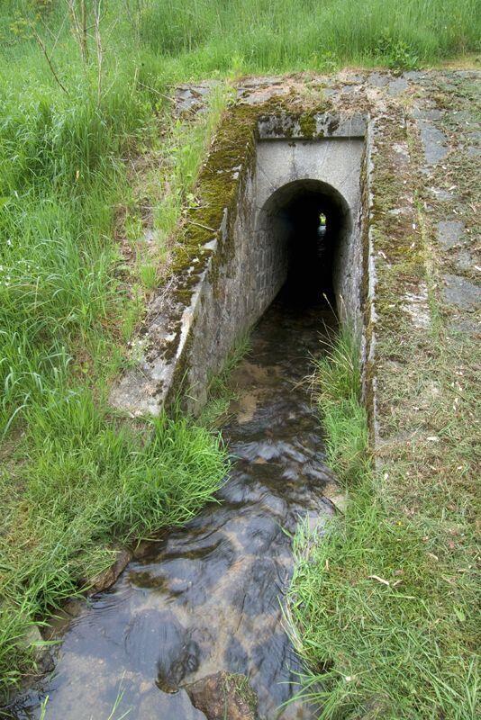 La fontaine souterraine de la Grande Neuville_1