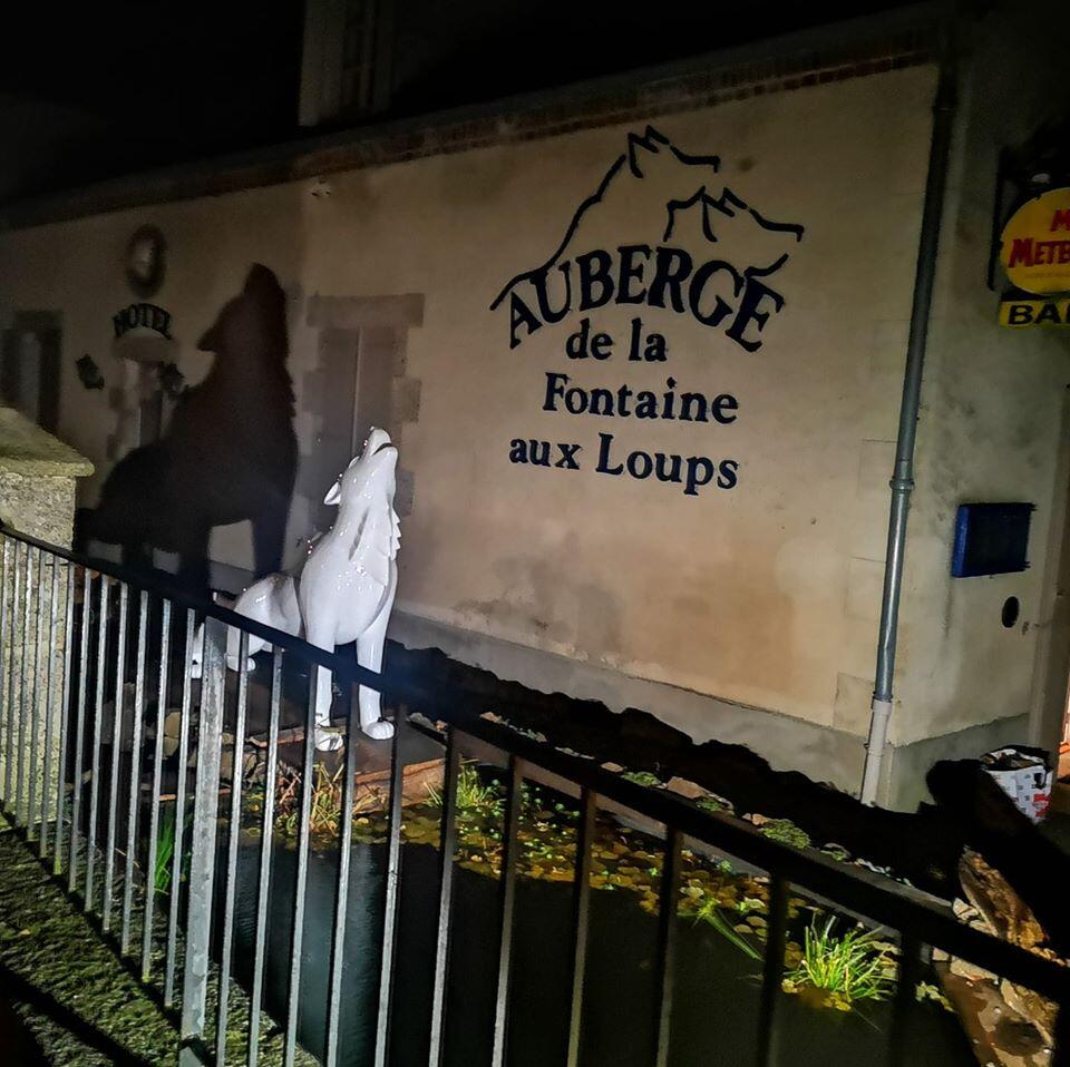 L'Auberge de la fontaine aux loups_1