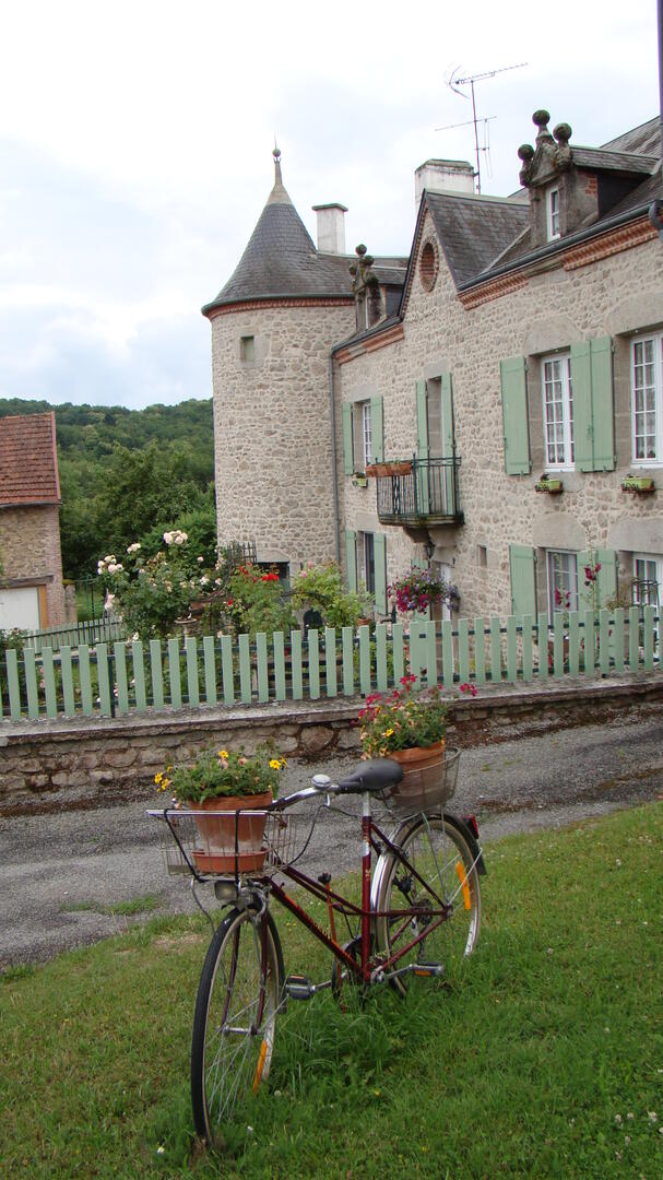 ST PARDOUX LES CARDS- Bati ancien-