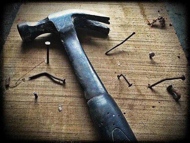 hammer-gf94638e1a_640