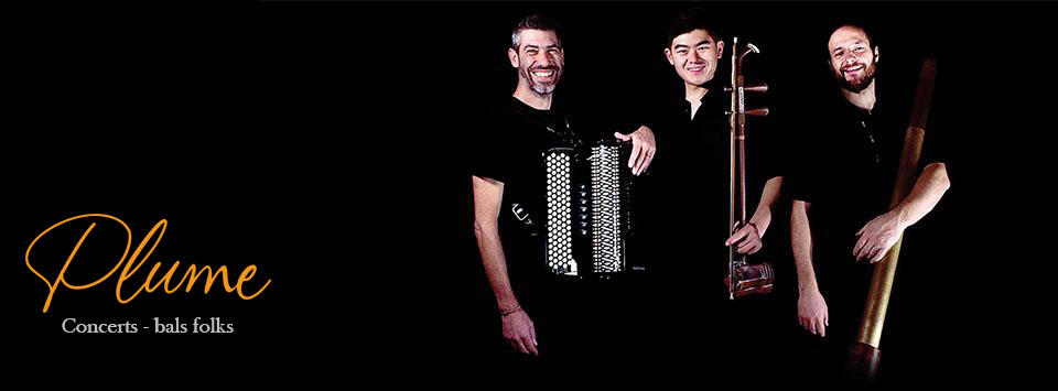 Trio Plume