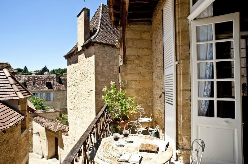 APPARTEMENT DE CHARME LA SALAMANDRE-BALCON