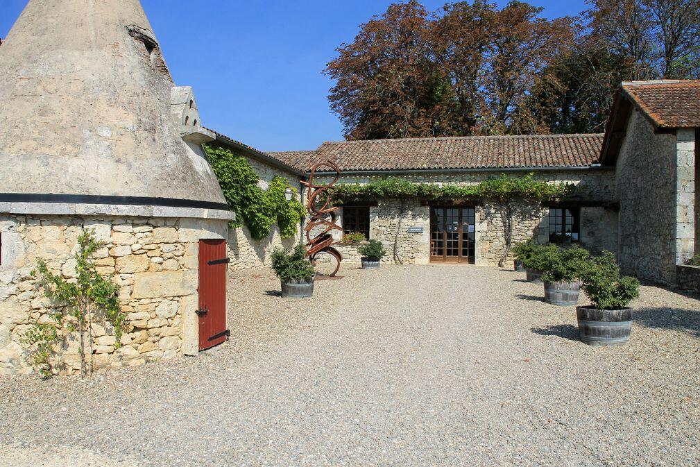 Autour de Monbazillac_Château la Jaubertie (31)_2