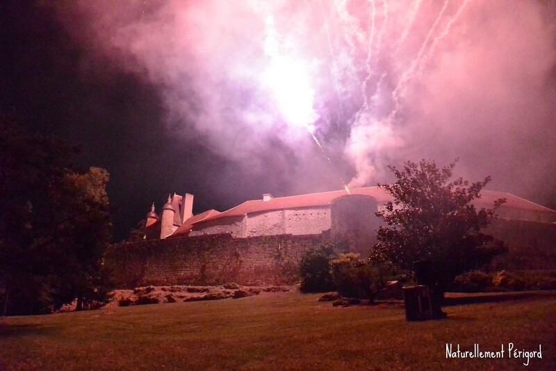 Excideuil-14juillet-chateauS
