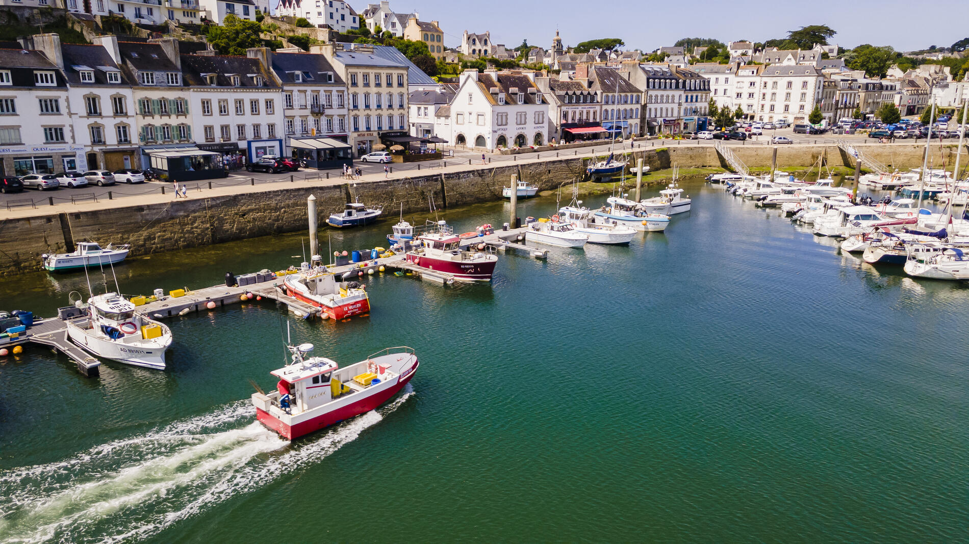 Visite commentée de la criée d'Audierne - Plouhinec