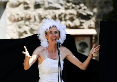 Un_lac_des_cygnes_Cie_Oleia - Festival place aux momes