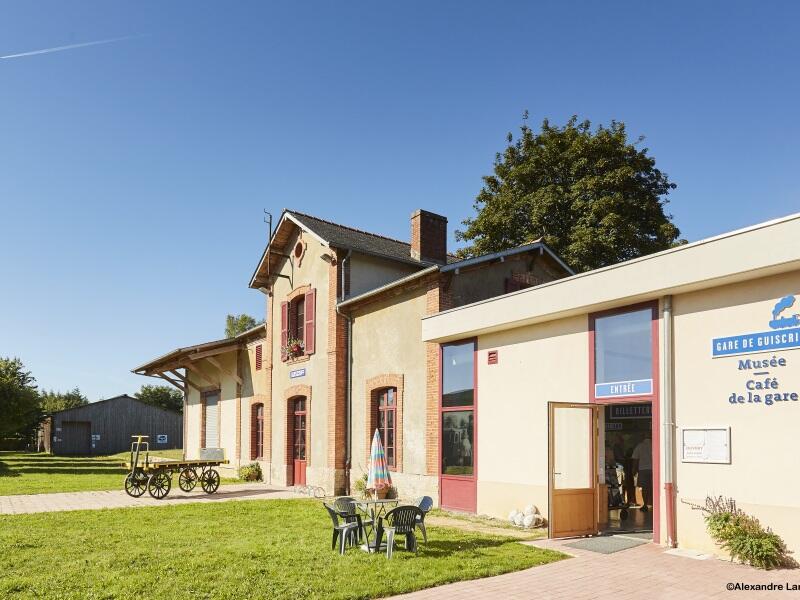 gare-facade-avant-alamoureux-3