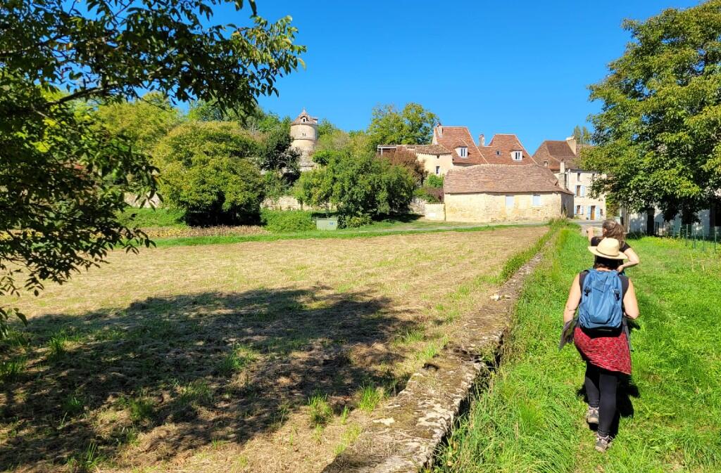 Cause-de-Clérans, village hors du temps