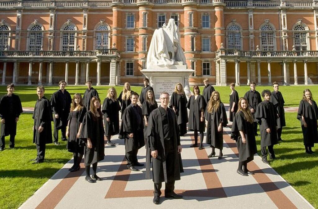 Royal-Holloway-2-800x470