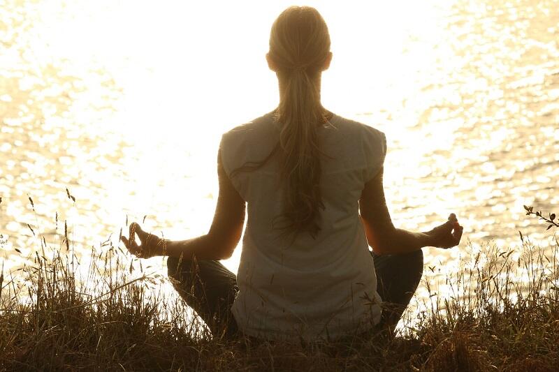 meditate-g67dfbfc1a_1280,