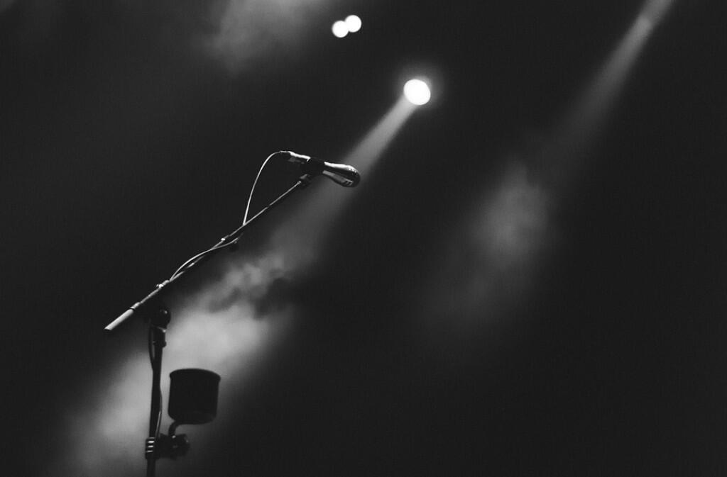 microphone-2574511_960_720(1)