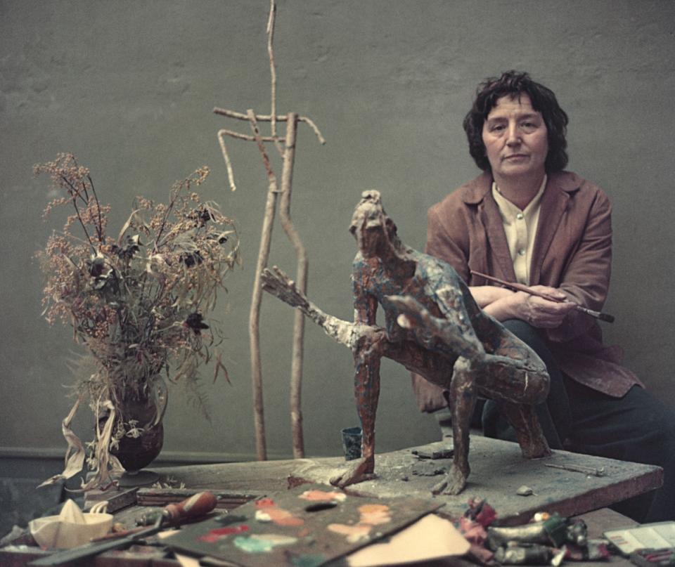 Agnès Varda, Germaine Richier dans son atelier parisien, mars 1956