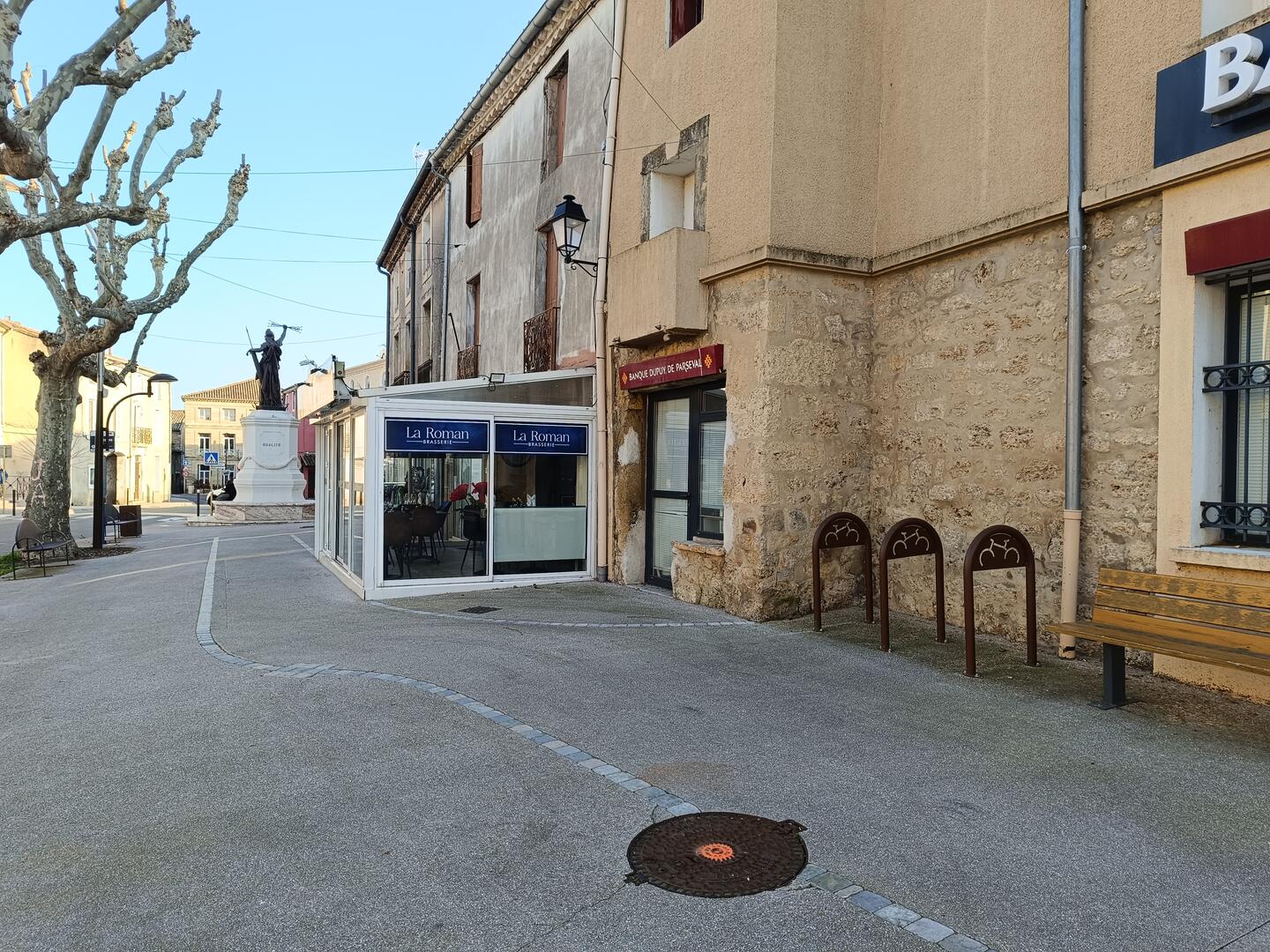 Arceau vélo PUISSERGUIER Bd Victor Hugo restaurant le Roman