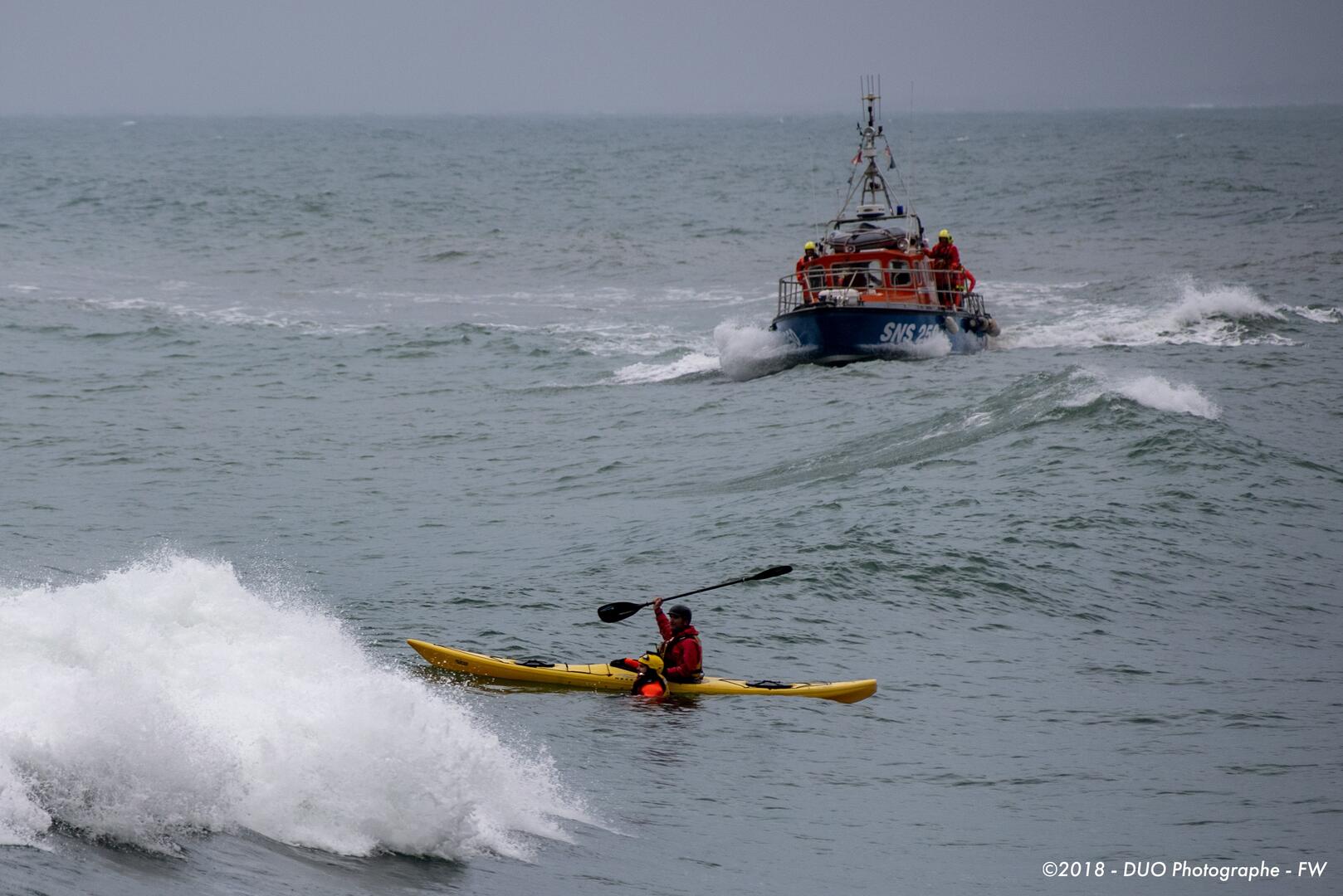 CANOE KAYAK EN MER SECURITE001