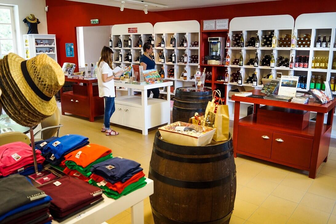 Notre-boutique-Office-de-tourisme-du-Canal-du-Midi-au-Saint-Chinian-2