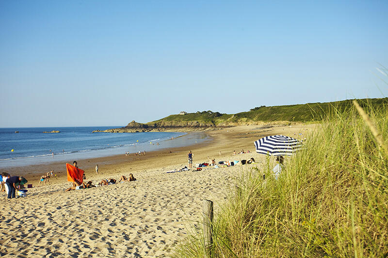Anse DuGuesclin - Saint-Coulomb