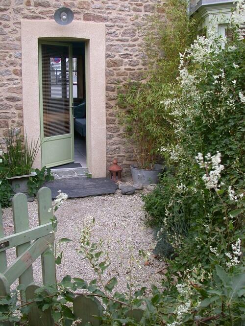 Location Violette