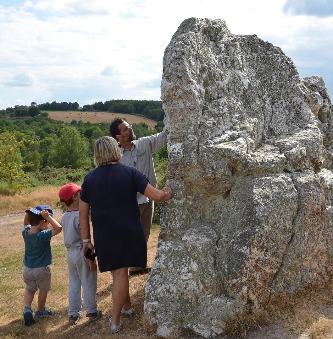 Aux-pieds-des-menhirs---OTPR
