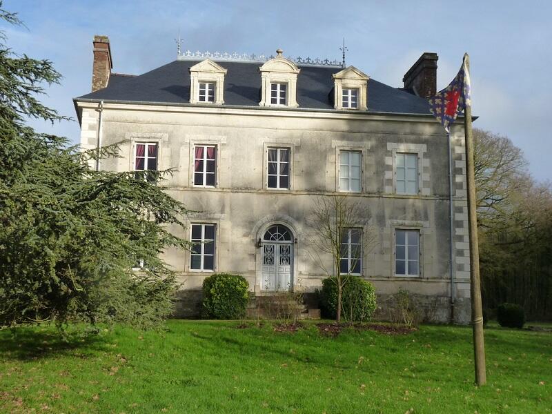 Chateau-de-Craon---exterieur
