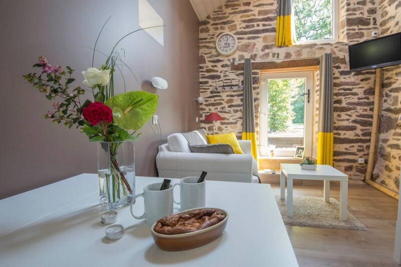 Duplex en Brocéliande_Plélan le Grand_salon_vue4