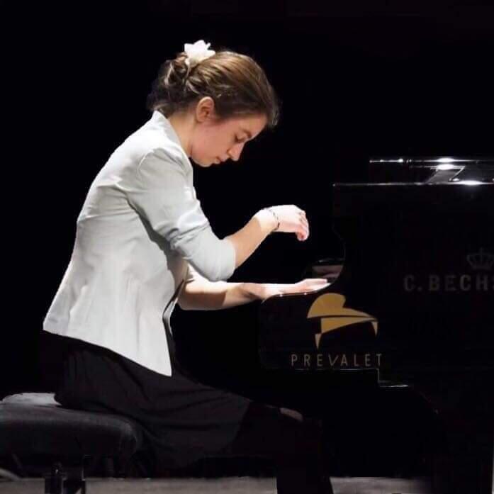 Eve-Melody-Salom