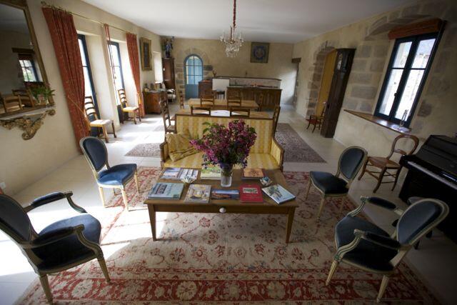 Manoir-du-Clos-Clin---Macquart-de-Terline-Guy-coin-salon-3