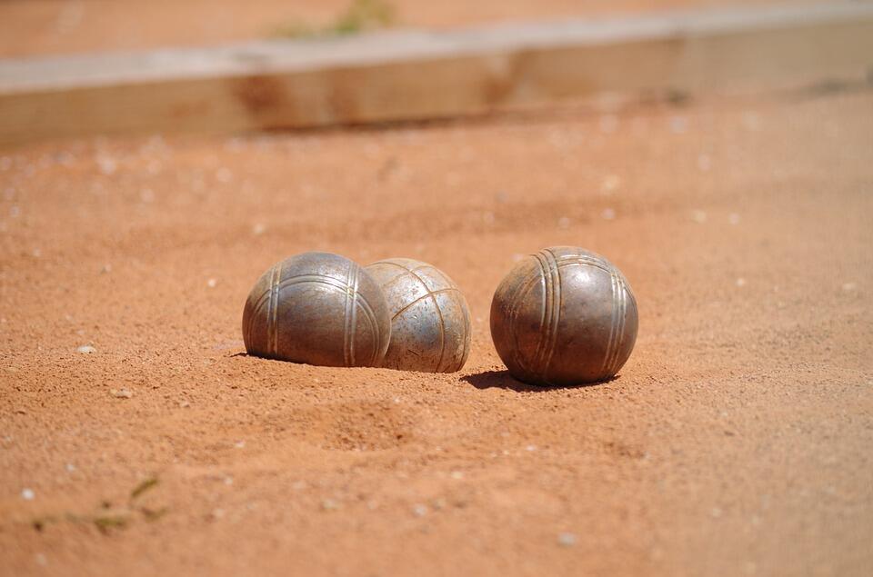 PETANQUE
